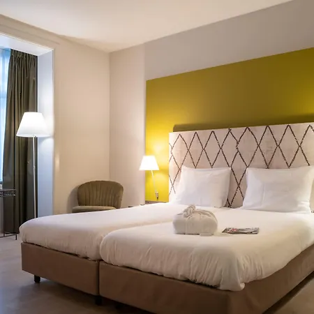 Au Quartier מלון 3*