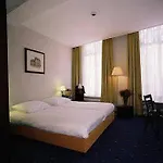 ホテル オ カルティエ 3*