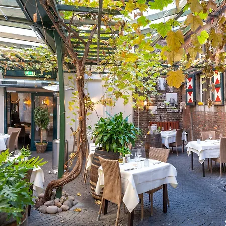 Au Quartier Hotel 3*