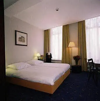 Hotel Au Quartier 3*