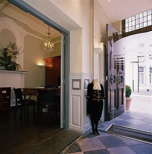 Au Quartier Hotel 3*